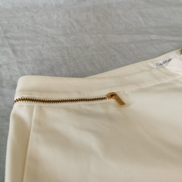 White trousers - Picture 5 of 9
